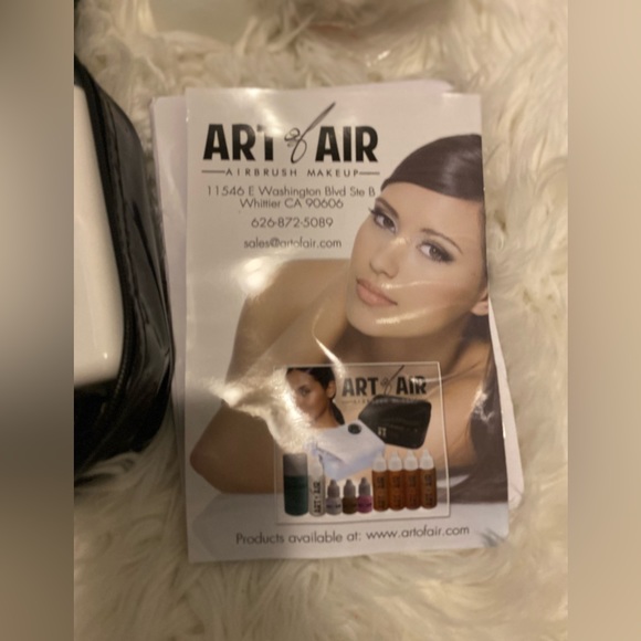 Airbruah Kit with Compressor - Picture 11 of 11